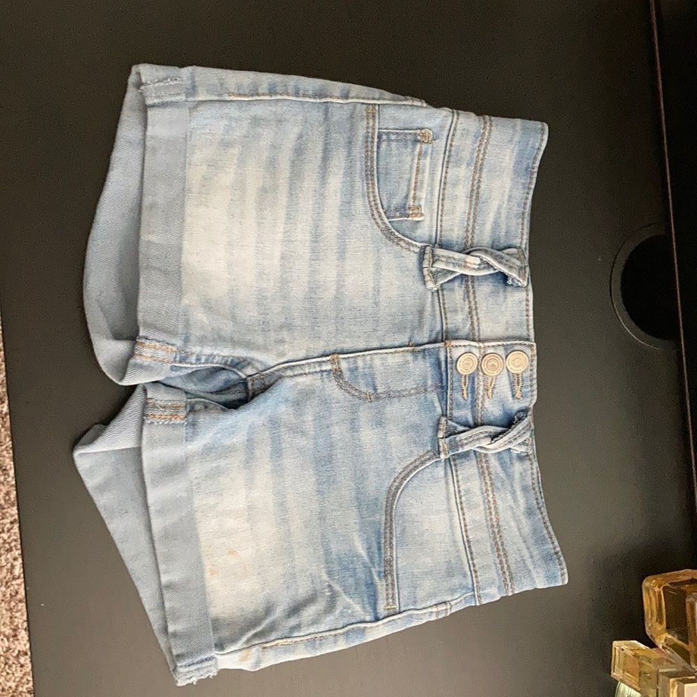 Medium wash girl shorts